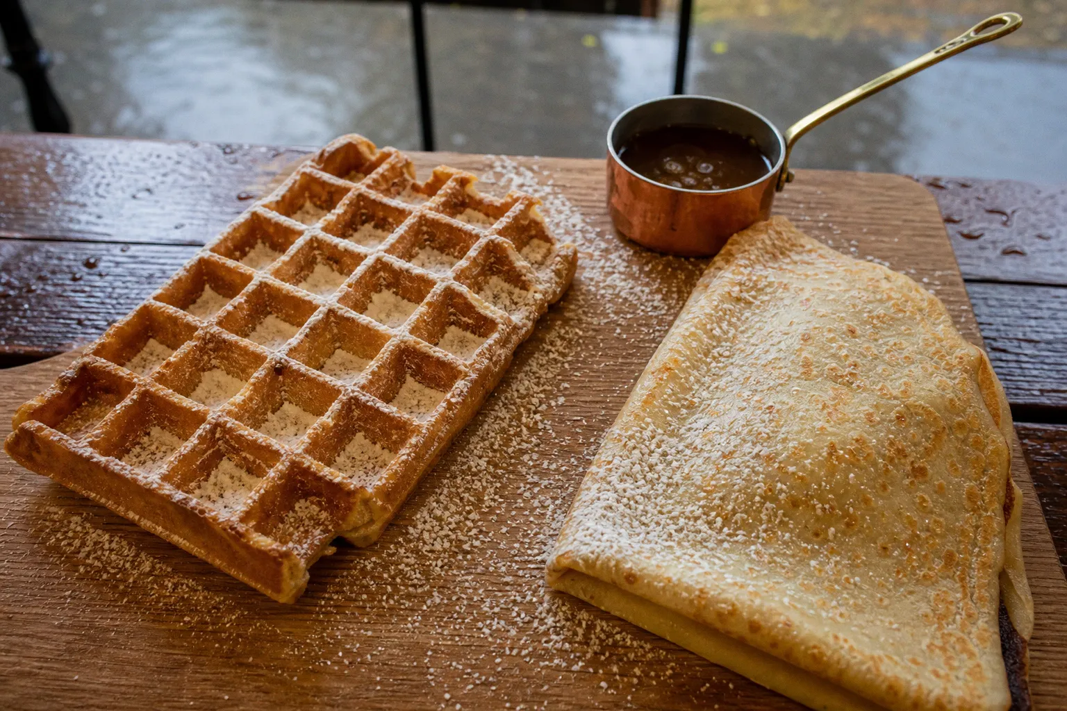 Crêpes ou gaufres : le duel des desserts en food truck